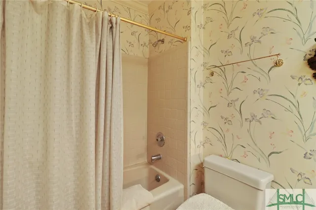 $1,895,000 | 11 North Marsh Road, Savannah, GA 31410