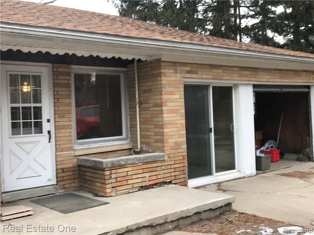 3446 Nolan Road Carleton, MI 48117 - Photo 4 of 19 865DA2EB-91D7-4CF7-91D0-40E5628C5A55.jpeg
