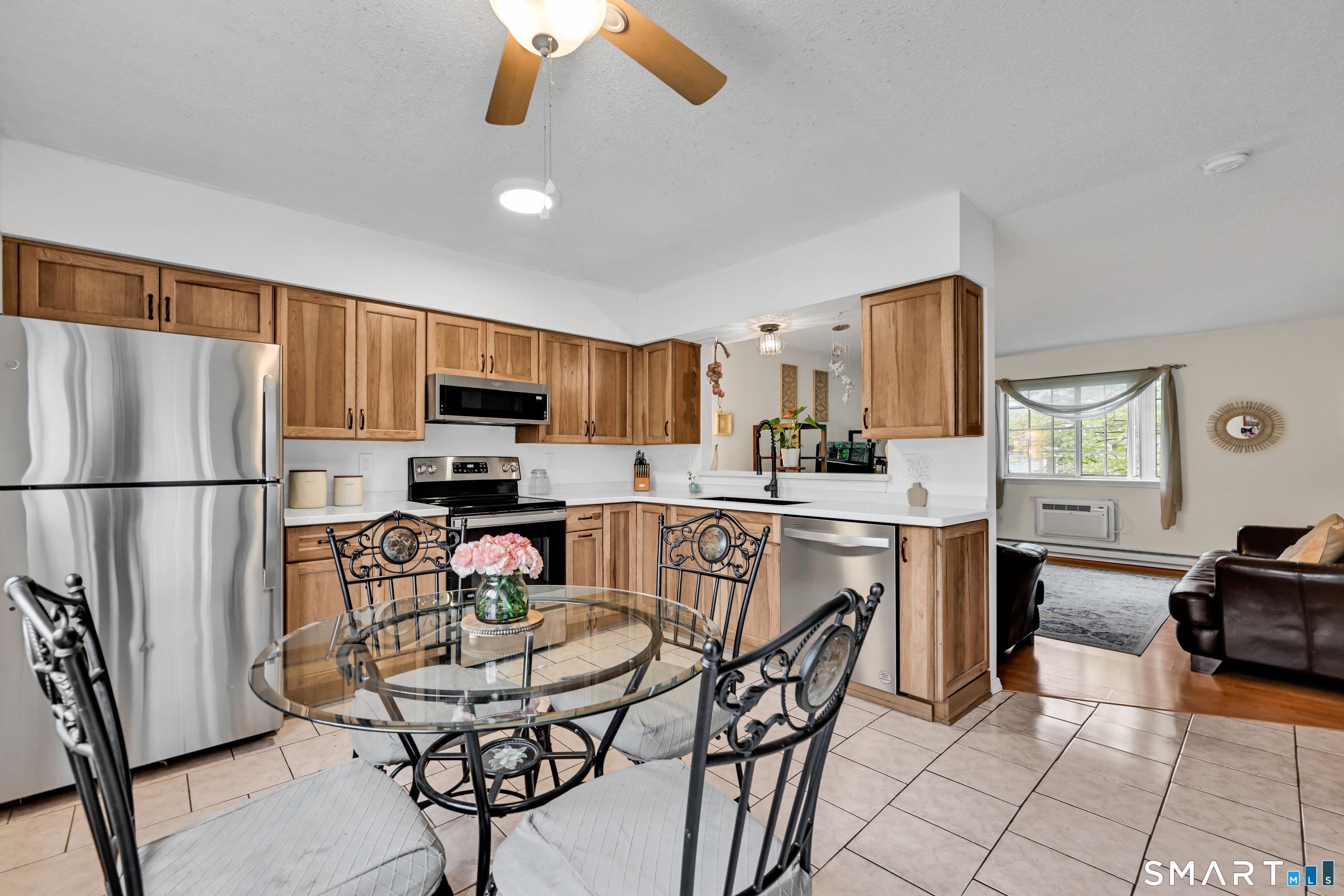 24 Blue Ridge Drive, Unit K10 Waterbury, CT 06704 - Photo 3 of 17