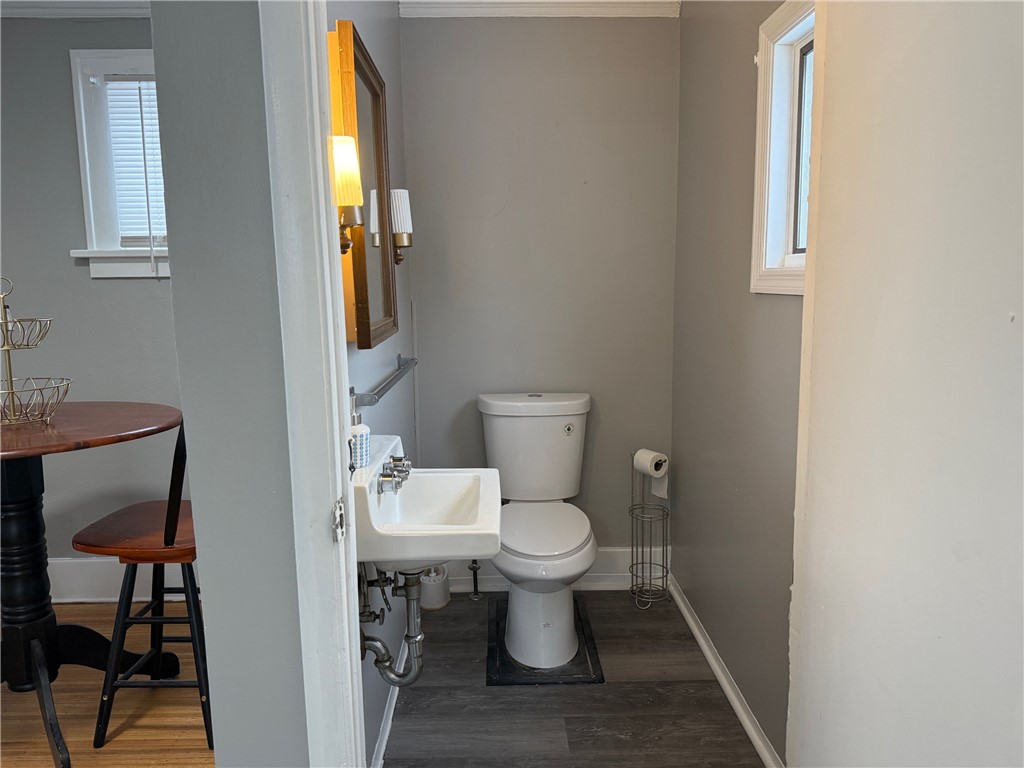 61 Cliffmor Street Rochester, NY 14609 - Photo 11 of 27 1st floor 1/2 bath