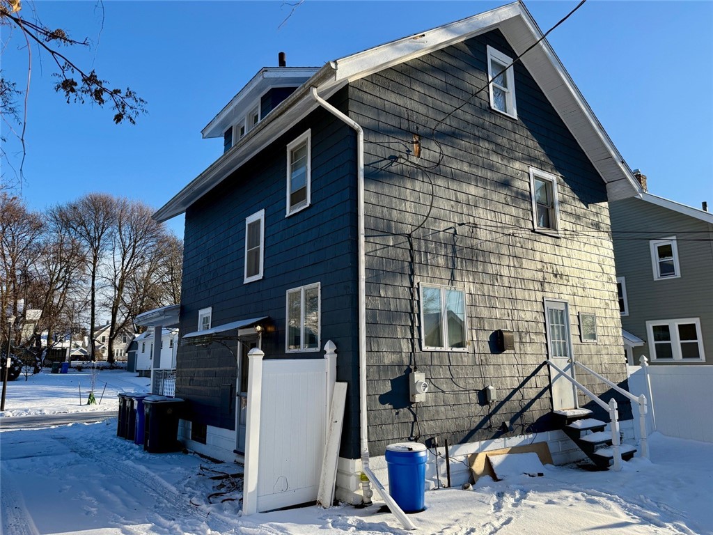 61 Cliffmor Street Rochester, NY 14609 - Photo 5 of 27 Back view