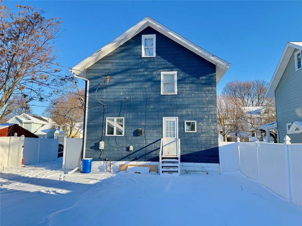 61 Cliffmor Street Rochester, NY 14609 - Photo 6 of 27 Gallery Image 6