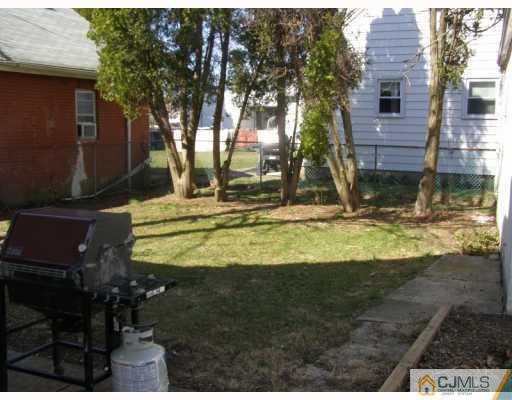 71 Foyer Street Edison, NJ 08817 - Photo 10 of 10 Gallery Image 10