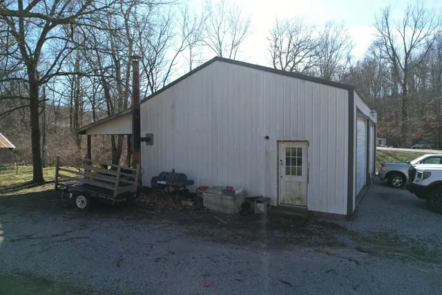 $159,900 | 342 Bassett Road, Elizabethtown, IL 62931