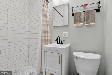 $749,000 | 315 16th Street Southeast, Washington, DC 20003