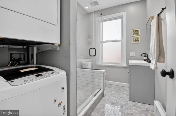 $749,000 | 315 16th Street Southeast, Washington, DC 20003