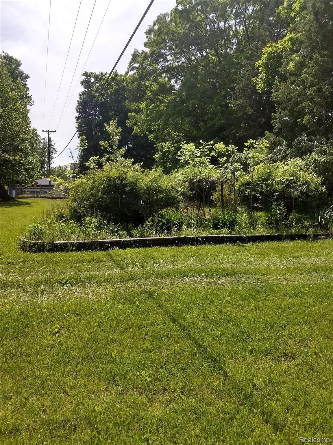 2817 West Marr Road Howell, MI 48855 - Photo 17 of 18 IMG_20200603_153649981_HDR.jpg