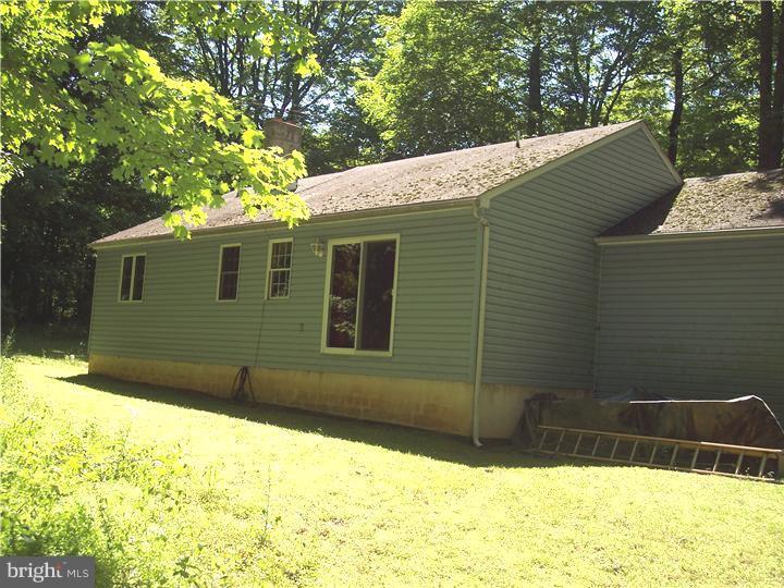 277 Hickon Road Quakertown, PA 18951 - Photo 21 of 25 Exterior Back
