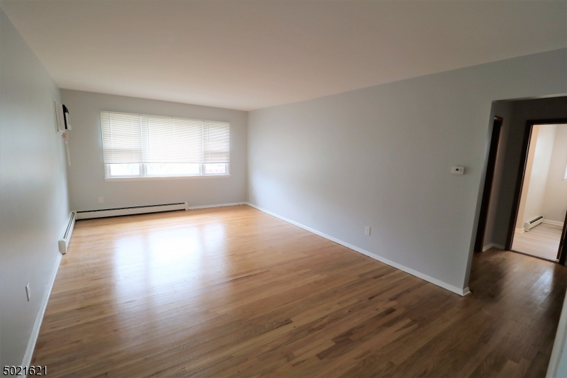 50 Parson Road Clifton, NJ 07012 - Photo 3 of 17