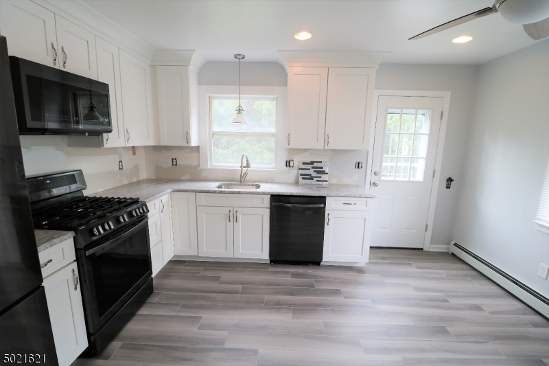 50 Parson Road Clifton, NJ 07012 - Photo 5 of 17