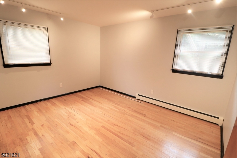 50 Parson Road Clifton, NJ 07012 - Photo 9 of 17