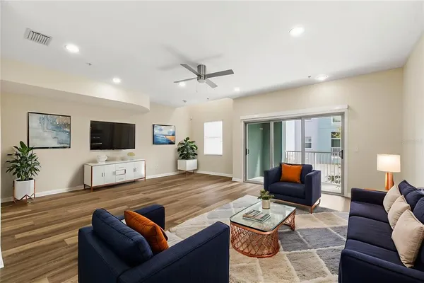 $3,900 | 3405 West Swann Avenue, Unit 9, Tampa, FL 33609