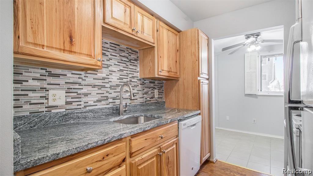 29850 West Twelve Mile Road Farmington, MI 48334 - Photo 7 of 19