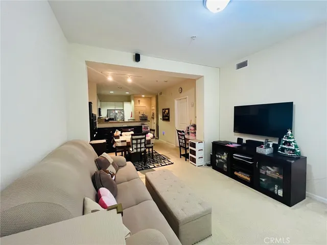 $510,000 | 1801 East Katella Avenue, Unit 1096, Anaheim, CA 92805