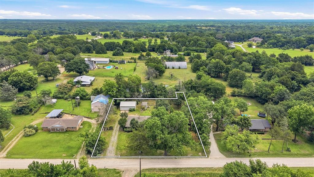 510 Cleve Cole Road Denison, TX 75021 - Photo 12 of 39