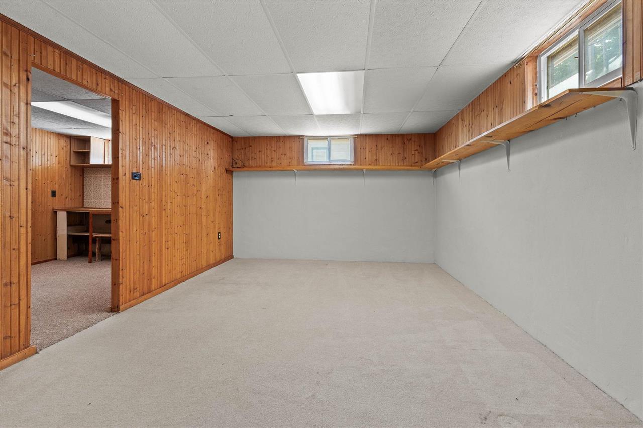 718 3rd Street Kalona, IA 52247 - Photo 24 of 33 Gallery Image 24