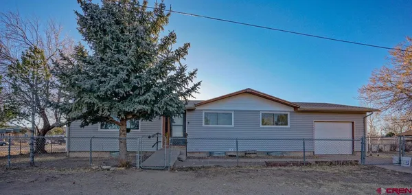 $284,900 | 925 Russell Street, Walsenburg, CO 81089