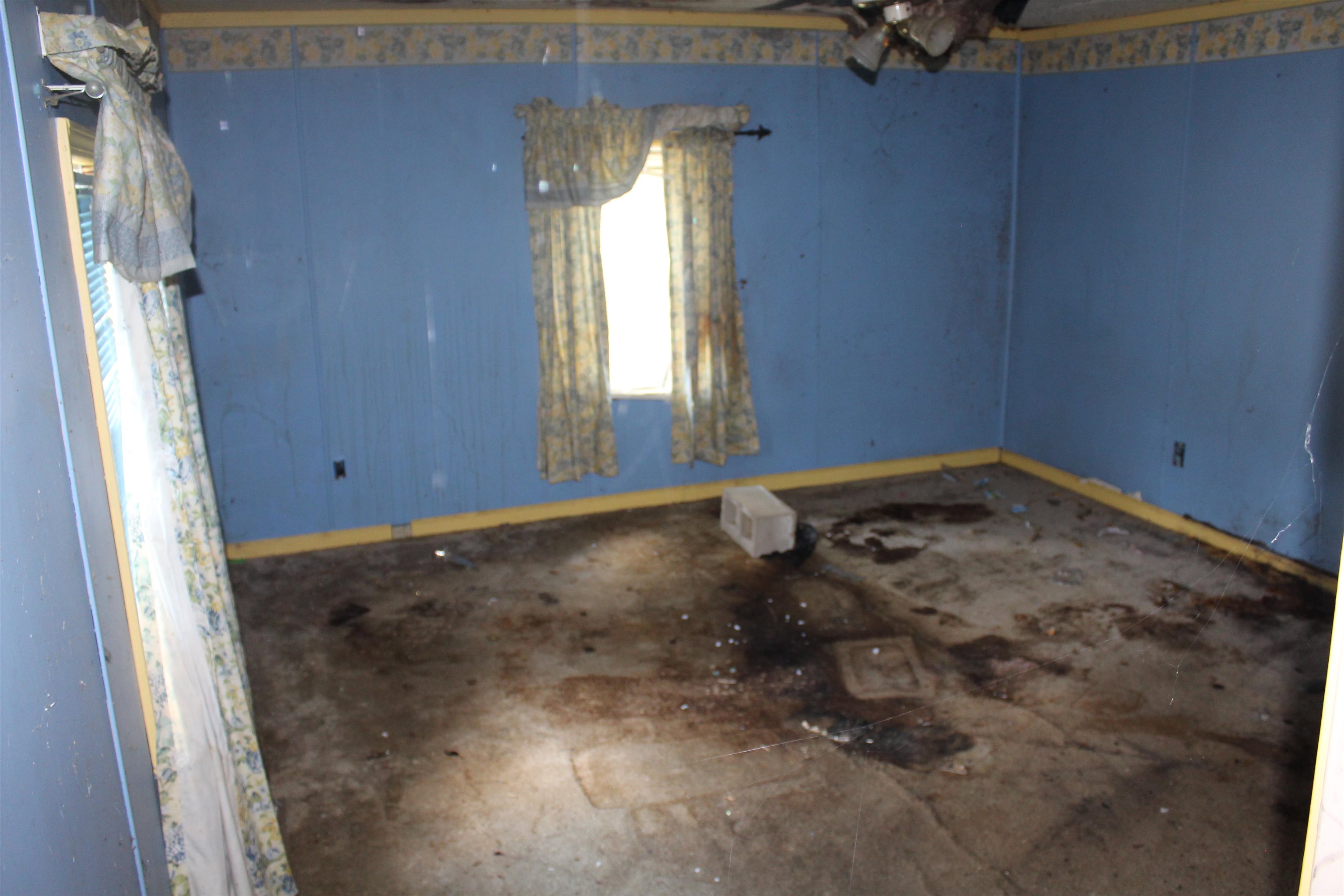 44 Martha Cove Ripley, TN 38063 - Photo 5 of 20 a view of empty room with window