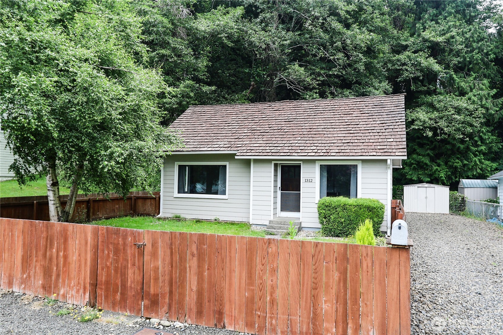 1312 Summit Street Aberdeen, WA 98520 - Photo 3 of 16