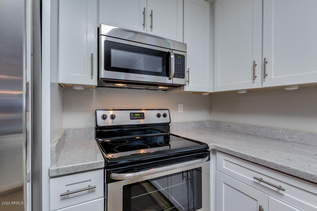 3943 West Griswold Road Phoenix, AZ 85051 - Photo 6 of 29 14-Griswold