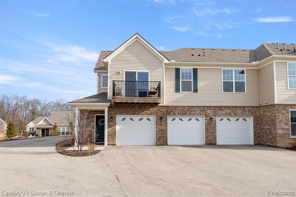 9781 Ridge Run Street, Unit 70 Howell, MI 48855 - Photo 2 of 42