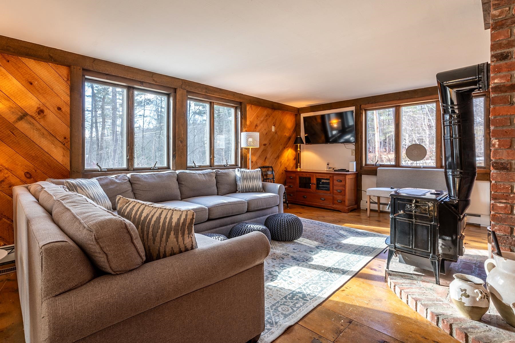 127 Upper Taylor Hill Road Winhall, VT 05340 - Photo 3 of 28