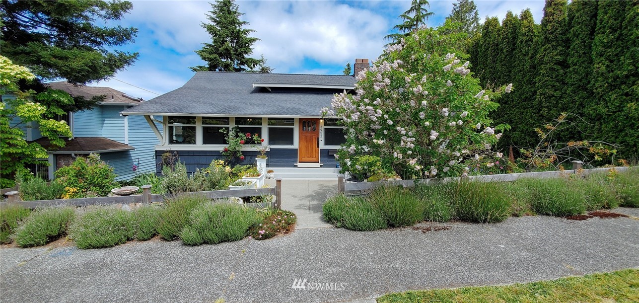 3952 Southwest Ida Street Seattle, WA 98136 - Photo 1 of 28 Gallery Image 1