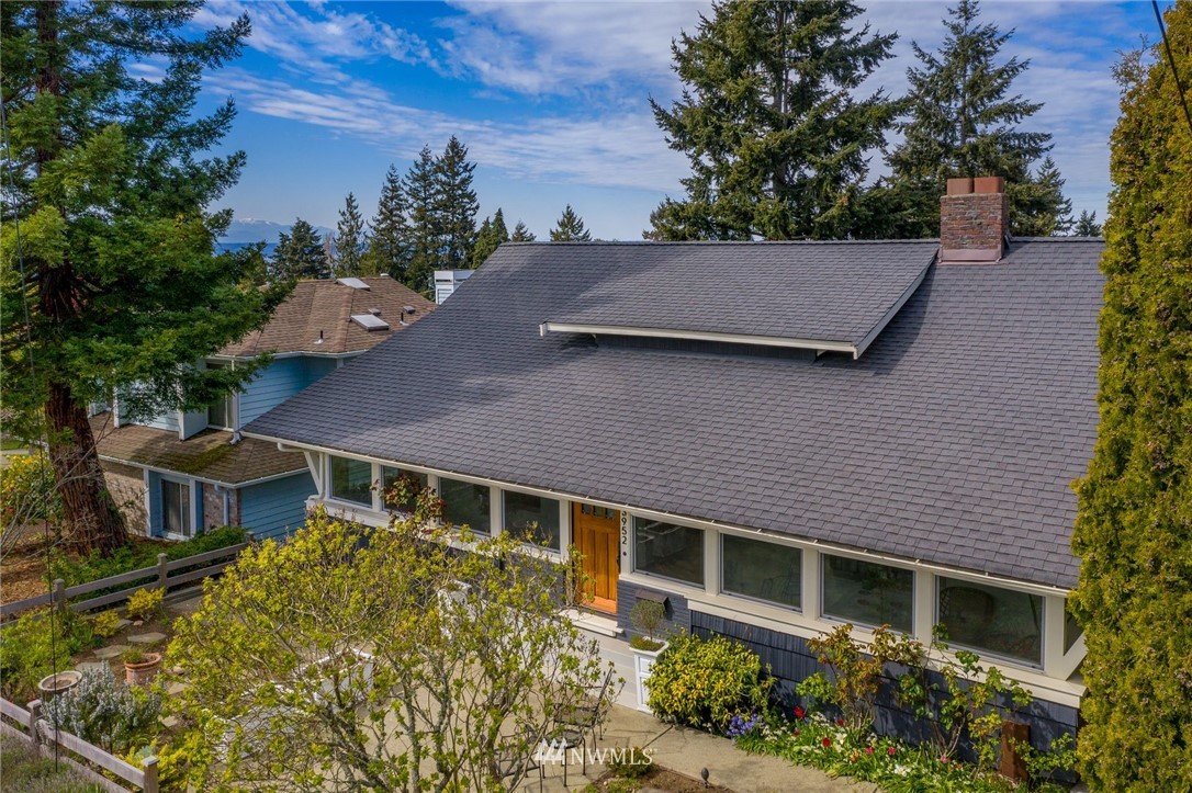 3952 Southwest Ida Street Seattle, WA 98136 - Photo 2 of 28 Gallery Image 2