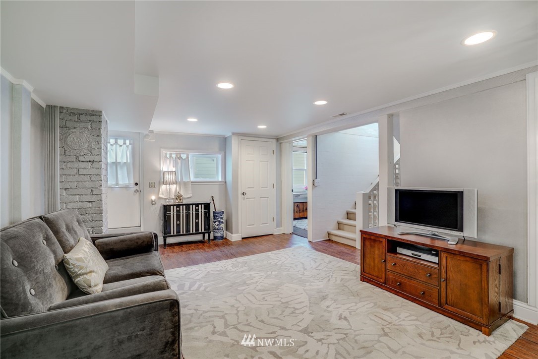 3952 Southwest Ida Street Seattle, WA 98136 - Photo 18 of 28 Gallery Image 18