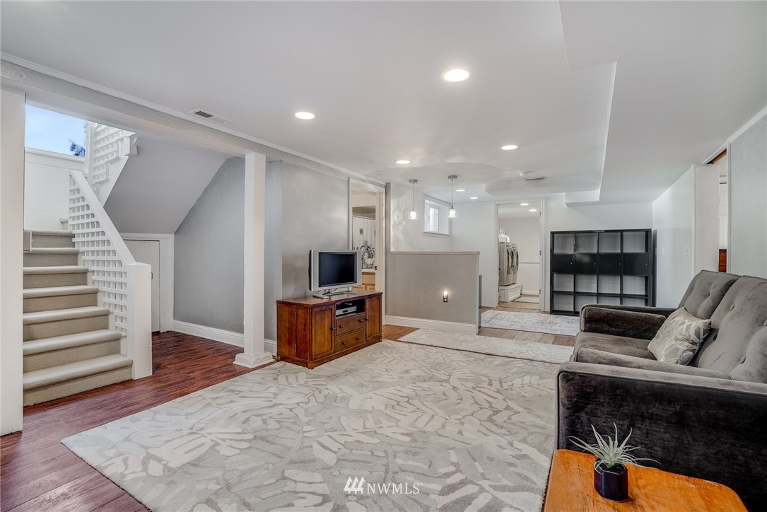 3952 Southwest Ida Street Seattle, WA 98136 - Photo 19 of 28 Gallery Image 19