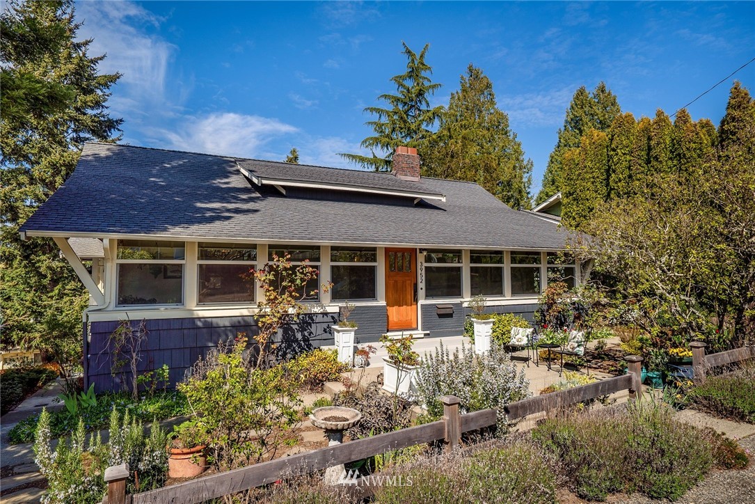 3952 Southwest Ida Street Seattle, WA 98136 - Photo 3 of 28 Gallery Image 3