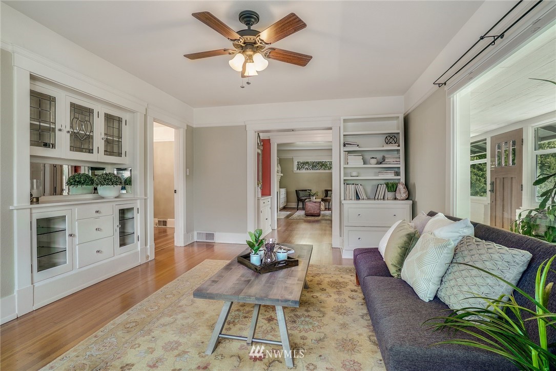 3952 Southwest Ida Street Seattle, WA 98136 - Photo 10 of 28 Gallery Image 10