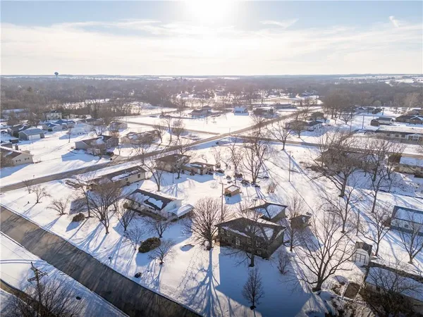 $244,000 | 716 Shea Street, Burlington, KS 66839