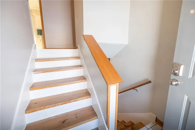 $249,000 | 716 Shea Street, Burlington, KS 66839