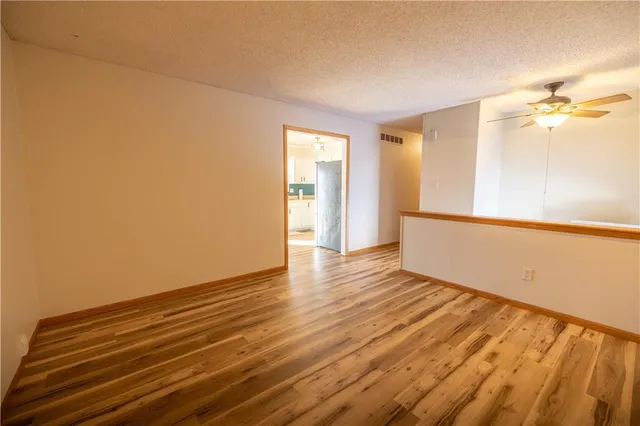 $249,000 | 716 Shea Street, Burlington, KS 66839