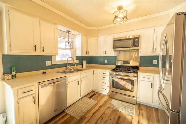 $249,000 | 716 Shea Street, Burlington, KS 66839