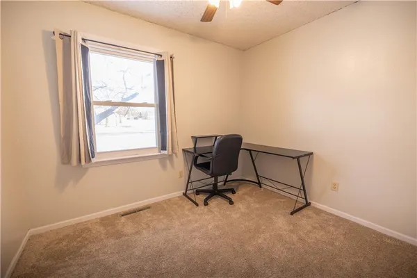 $244,000 | 716 Shea Street, Burlington, KS 66839