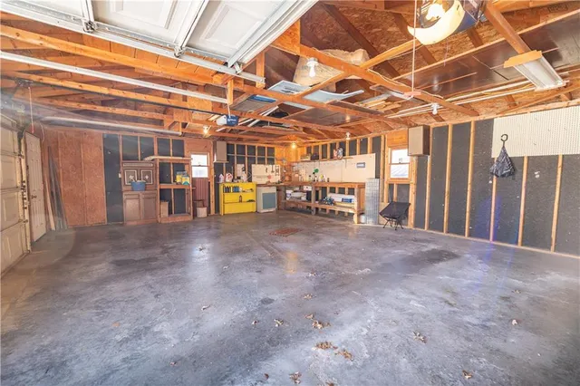 $249,000 | 716 Shea Street, Burlington, KS 66839