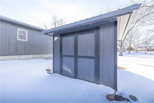 $244,000 | 716 Shea Street, Burlington, KS 66839