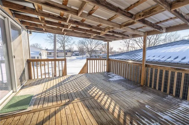 $249,000 | 716 Shea Street, Burlington, KS 66839