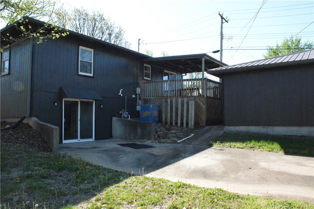 716 Shea Street Burlington, KS 66839 - Photo 4 of 28