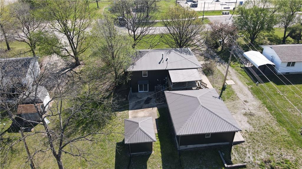 716 Shea Street Burlington, KS 66839 - Photo 6 of 28