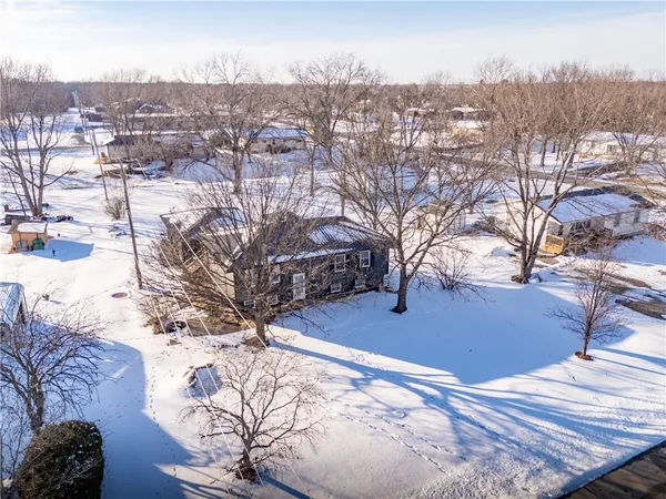 $244,000 | 716 Shea Street, Burlington, KS 66839
