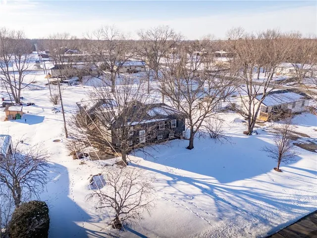 $249,000 | 716 Shea Street, Burlington, KS 66839