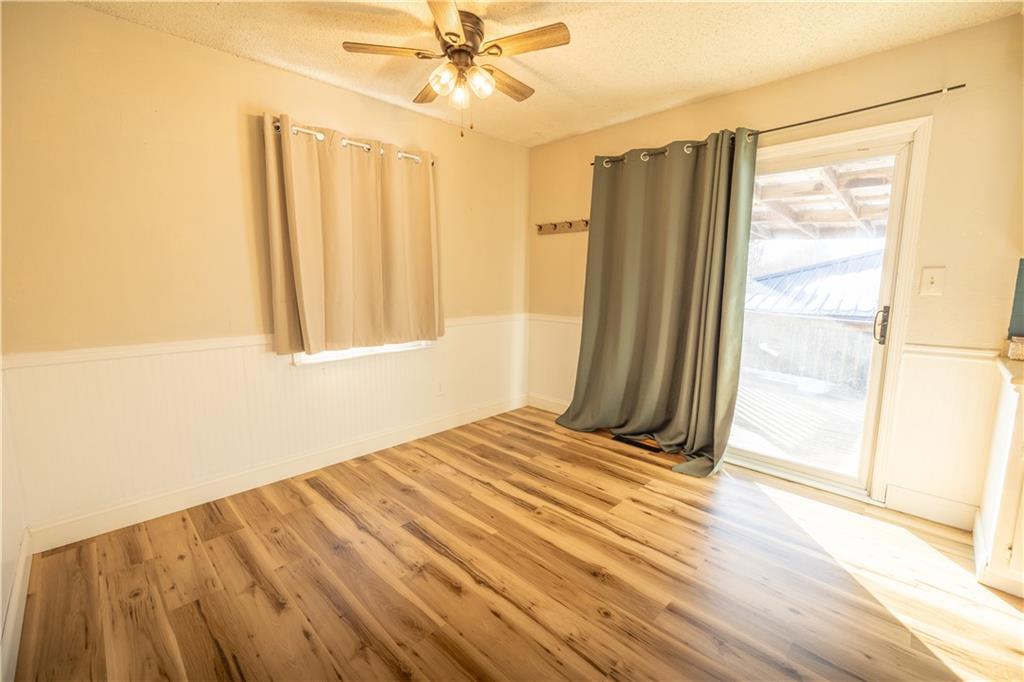 716 Shea Street Burlington, KS 66839 - Photo 10 of 28
