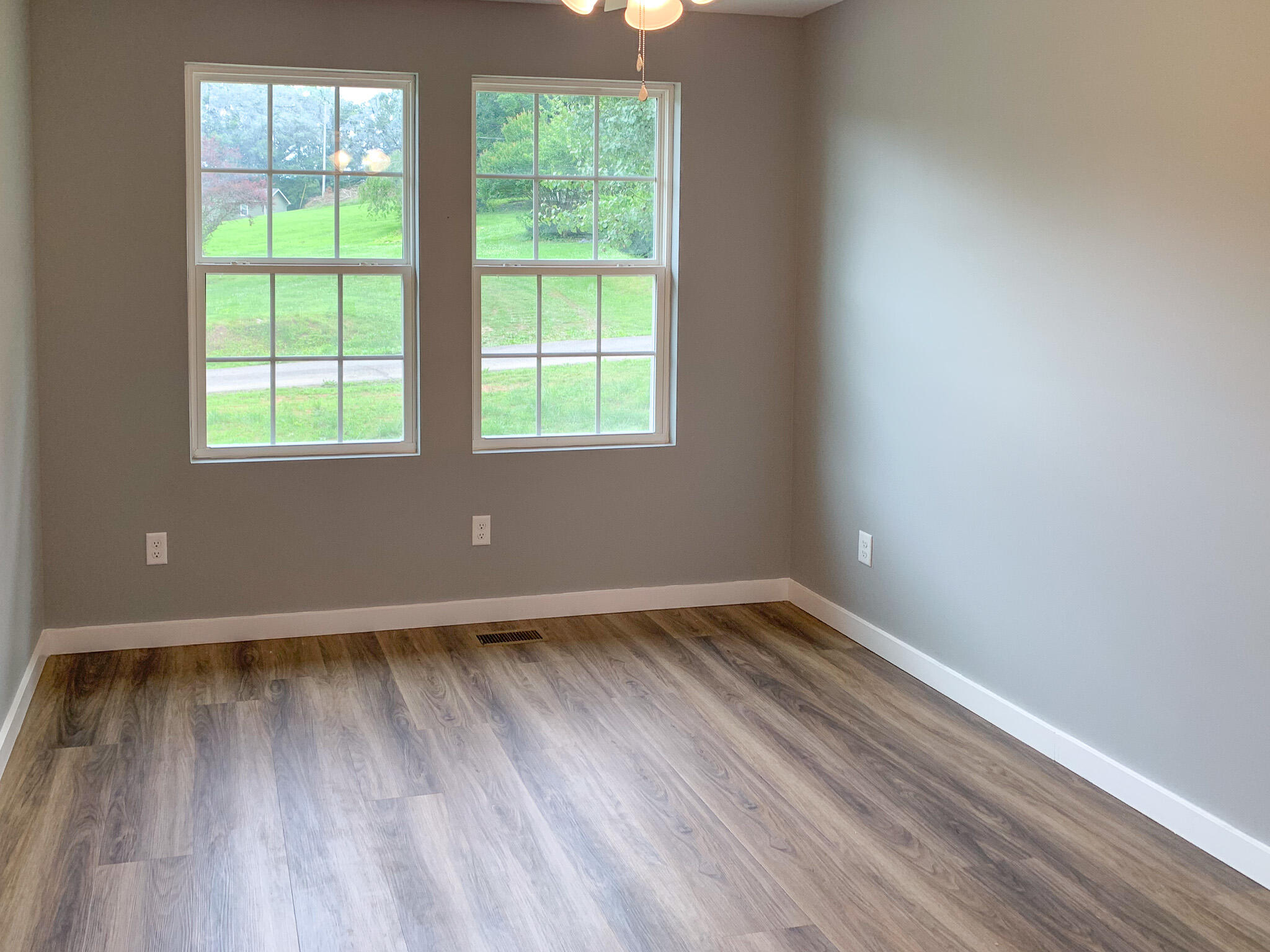 268 Palm Street Whitwell, TN 37397 - Photo 11 of 15 IMG_2111