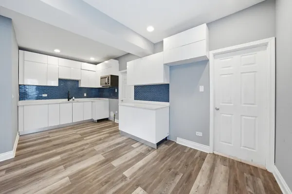 $224,900 | 1414 West 73rd Place, Chicago, IL 60636