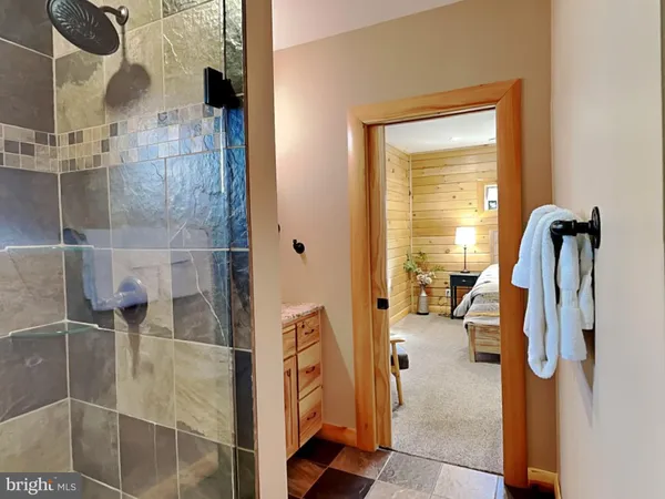 $1,250,000 | 971 Fork Run Trail, McHenry, MD 21541