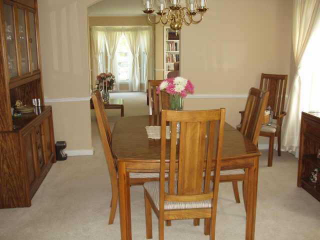 945 Vernon Road Bexley, OH 43209 - Photo 3 of 5