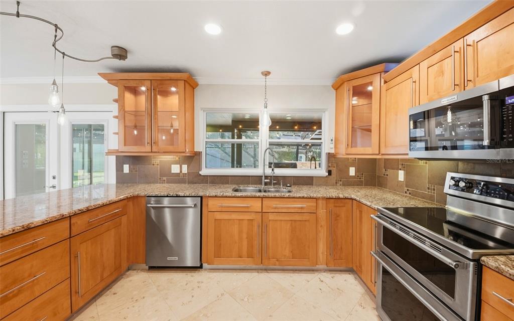 601 Majorca Avenue Altamonte Springs, FL 32714 - Photo 13 of 54